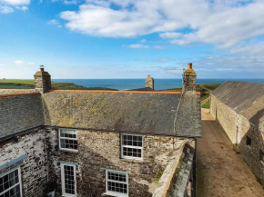 Puffin House - Uk46843